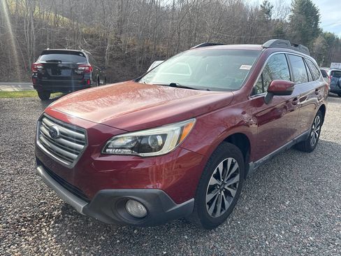 Used 2015 Subaru Outback 2.5i Limited image 1