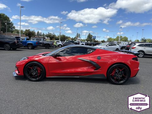 Used 2024 Chevrolet Corvette Stingray Coupe w/ 1LT RWD image 2