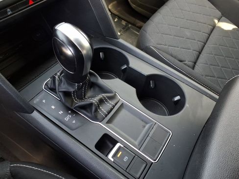 Certified 2021 Volkswagen Atlas Cross Sport S image 29