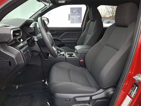 Used 2025 Toyota 4Runner SR5 image 14