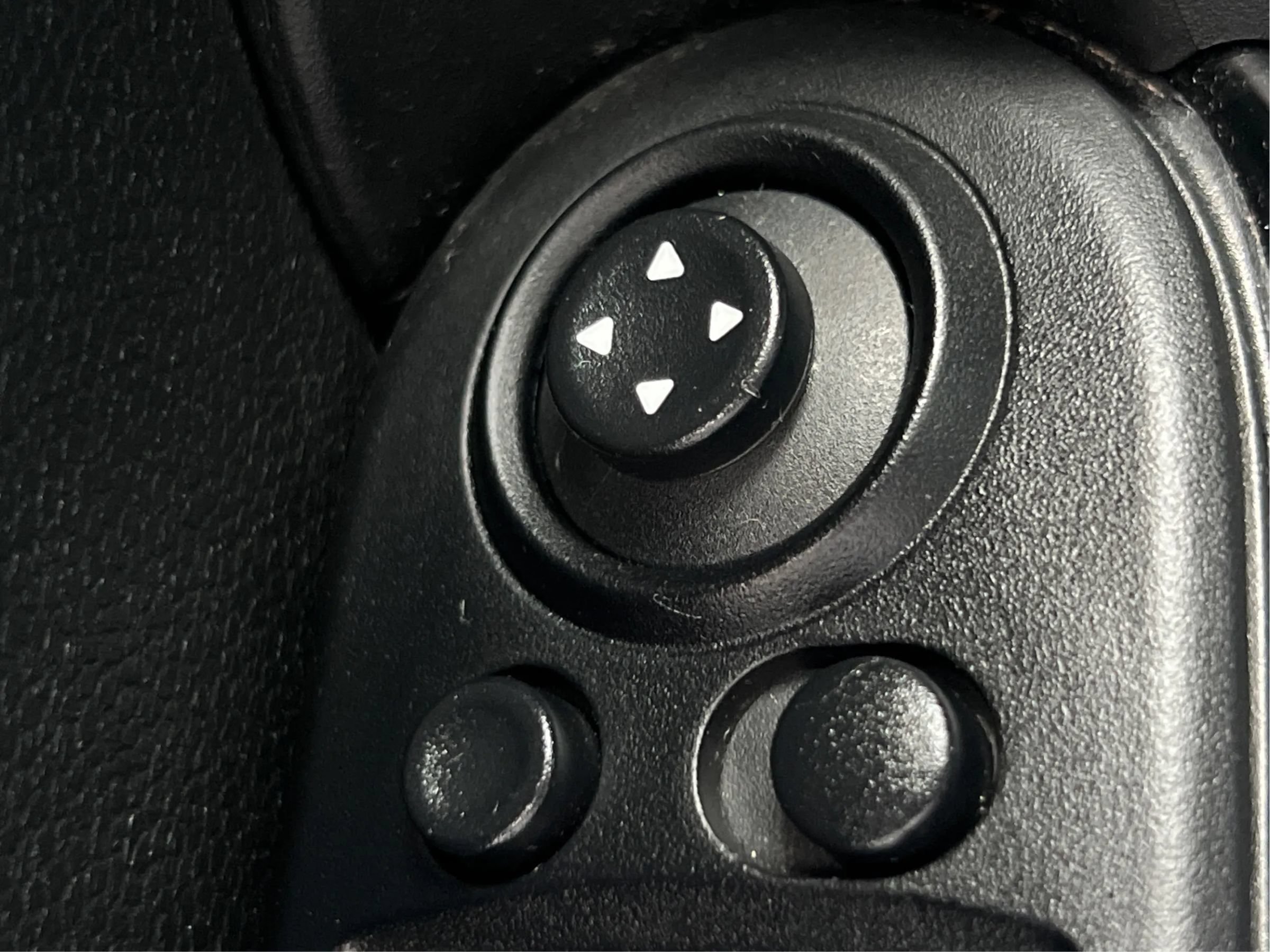 Used 2015 MINI Cooper 4-Door Hardtop FWD image 38