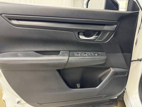 Used 2024 Honda CR-V Sport image 8