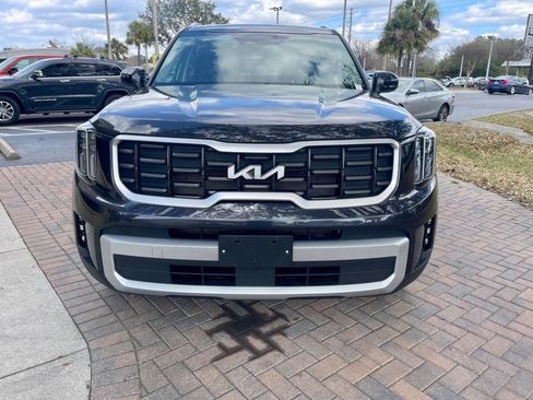 Used 2025 Kia Telluride S image 9