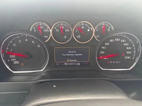 Used 2019 Chevrolet Silverado 1500 LT Trail Boss AWD/4WD image 25