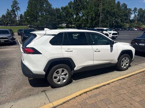Used 2025 Toyota RAV4 LE AWD/4WD image 3