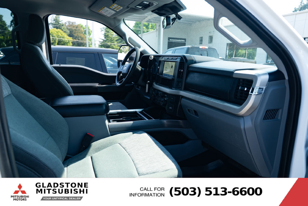 Used 2023 Ford F350 XLT AWD/4WD image 24