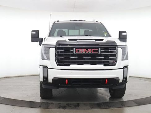 Used 2024 GMC Sierra 2500 AT4 w/ AT4 Premium Plus Package AWD/4WD image 12