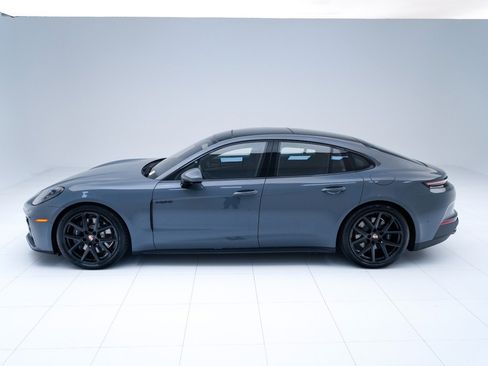 New 2026 Porsche Panamera 4 image 2
