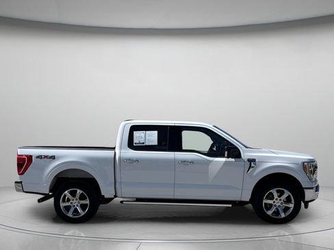 Used 2022 Ford F150 XLT w/ Equipment Group 302A High AWD/4WD image 2