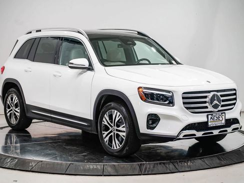 Used 2026 Mercedes-Benz GLB 250 image 5