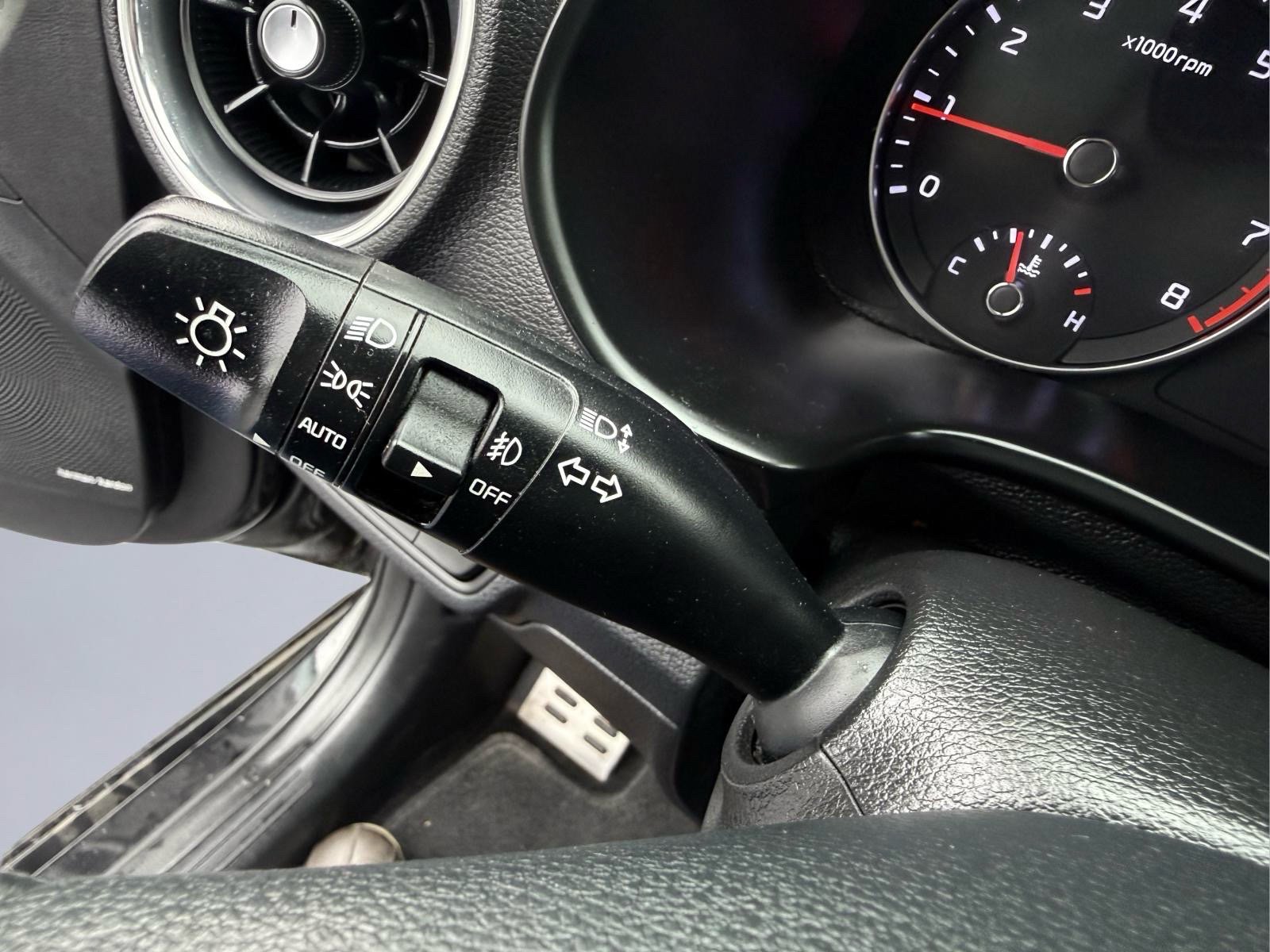 Used 2021 Kia Forte GT-Line w/ GT-Line Premium Package FWD image 29