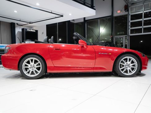 Used 2004 Honda S2000 image 40