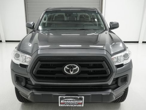 Used 2021 Toyota Tacoma SR w/ SR Convenience Package image 2