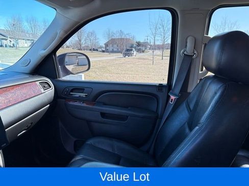 Used 2013 GMC Yukon XL SLT image 14