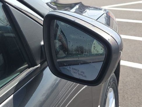 Used 2020 Ford Escape SE image 6