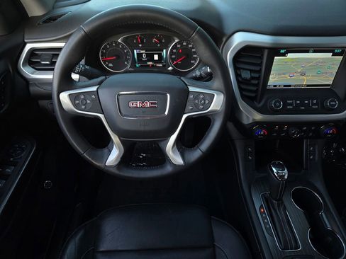 Used 2017 GMC Acadia SLT image 18