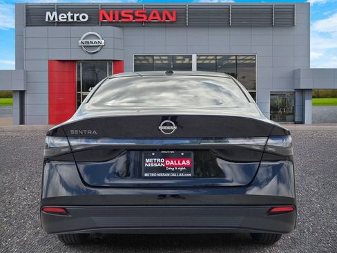 New 2027 Nissan Sentra SV w/ Floor Mat Package FWD image 5