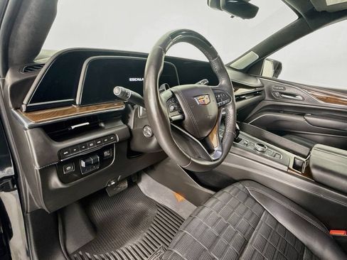 Used 2024 Cadillac Escalade ESV Premium Luxury Platinum AWD/4WD image 9