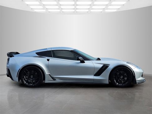 Used 2018 Chevrolet Corvette Grand Sport image 7