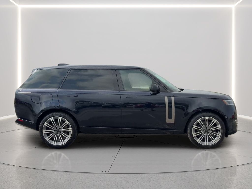 Used 2026 Land Rover Range Rover Long Wheelbase Autobiography AWD/4WD image 4