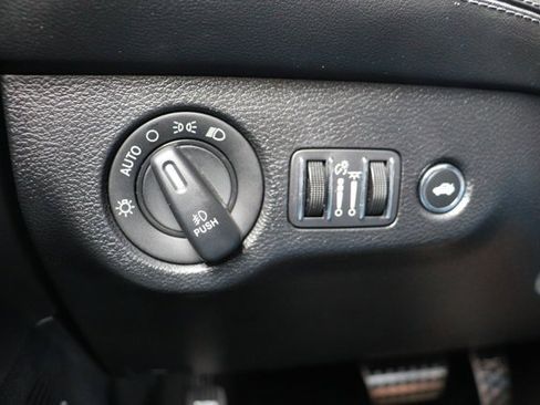 Used 2022 Dodge Challenger R/T Scat Pack w/ Shaker Package RWD image 22