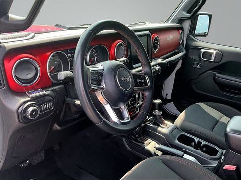 Used 2018 Jeep Wrangler Rubicon AWD/4WD image 13