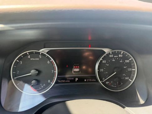 Used 2023 Nissan Rogue S FWD image 10