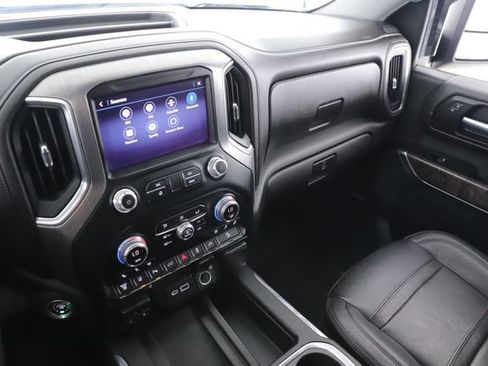 Used 2020 GMC Sierra 2500 Denali w/ Denali Ultimate Package AWD/4WD image 28