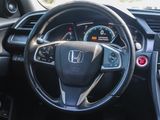Used 2018 Honda Civic Touring image 6