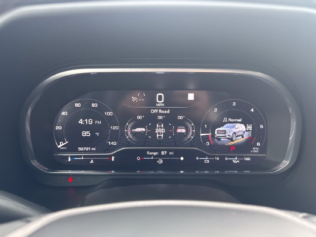 Used 2023 GMC Yukon AT4 w/ AT4 Premium Plus Package AWD/4WD image 18