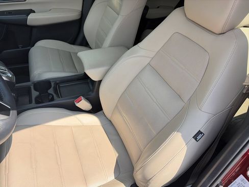 Used 2019 Honda CR-V Touring image 12