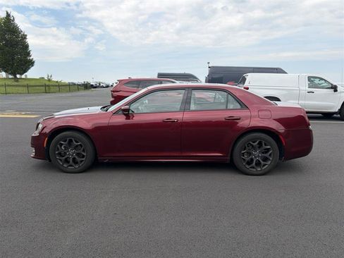 Used 2022 Chrysler 300 Touring L w/ Popular Equipment Group AWD/4WD image 12