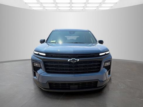 Used 2024 Chevrolet Traverse LS w/ Midnight/Sport Edition FWD image 8