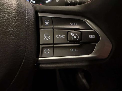 Used 2022 Jeep Compass Trailhawk w/ Sun and Sound Group AWD/4WD image 40