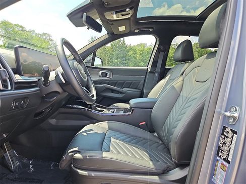 Used 2024 Kia Sorento SX Prestige image 14