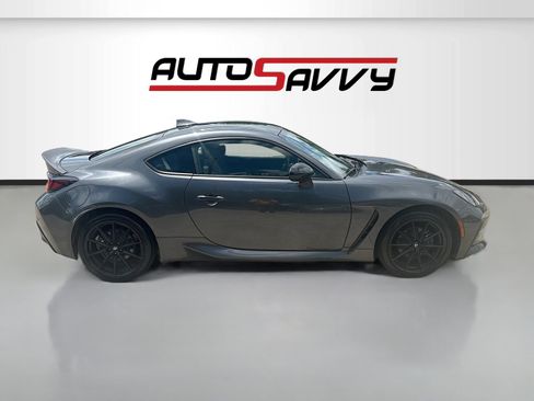 Used 2024 Toyota GR86 Premium RWD image 8