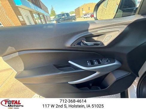 New 2026 Chevrolet Trax RS FWD image 15