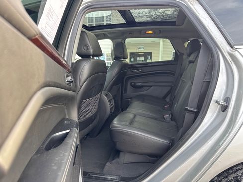 Used 2014 Cadillac SRX Luxury image 11
