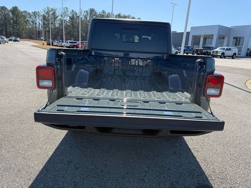 New 2026 Jeep Gladiator Sport image 23