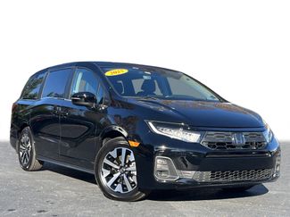 Certified 2025 Honda Odyssey EX-L video 2