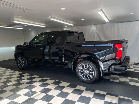 Used 2023 Chevrolet Silverado 1500 RST w/ Convenience Package II AWD/4WD image 8