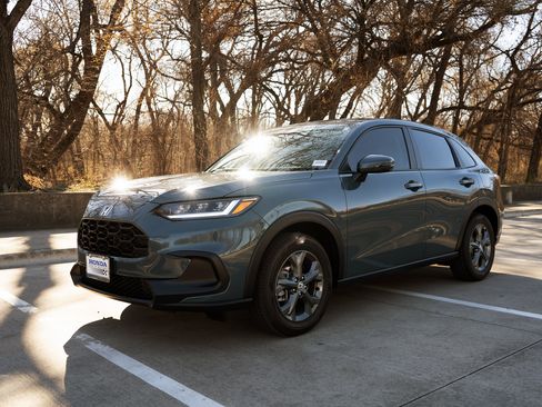 Used 2026 Honda HR-V LX image 5