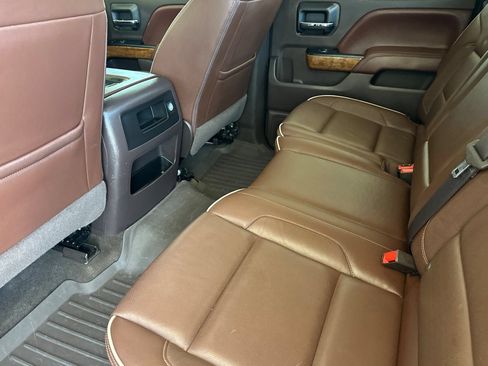 Used 2017 Chevrolet Silverado 1500 High Country RWD image 12