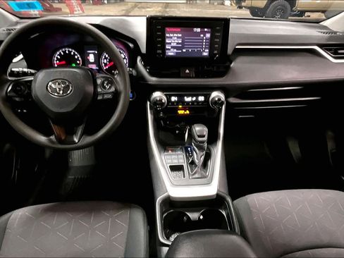 Used 2019 Toyota RAV4 XLE image 14