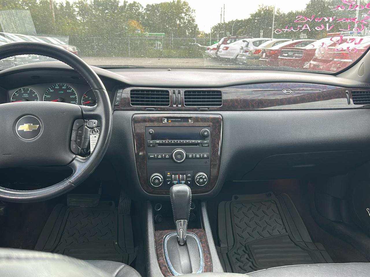 Used 2014 Chevrolet Impala LTZ FWD image 10