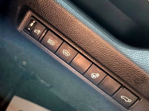 Used 2023 Toyota RAV4 XLE image 28