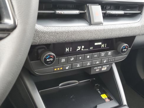 New 2026 Subaru Outback Premium image 20