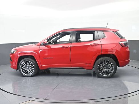 Used 2022 Jeep Compass Limited AWD/4WD image 3