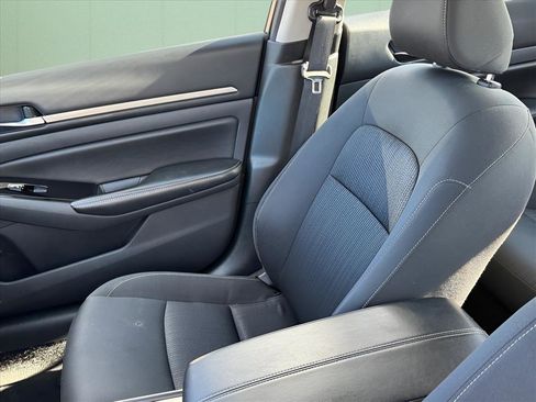 Used 2023 Nissan Altima 2.5 SV image 8