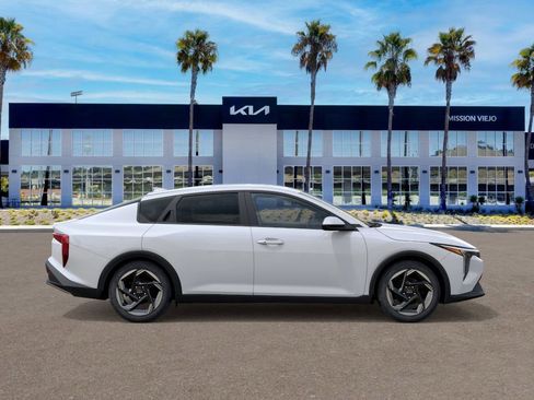 New 2025 Kia K4 EX image 7